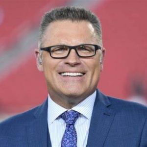 Howie Long, Bio, Net Worth, Salary, Age, Relationship, Height, Ethnicity