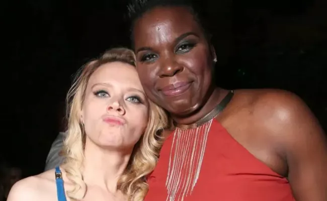 Leslie Jones and Kate McKinnon are besties and sisters not by heart, not by blood.