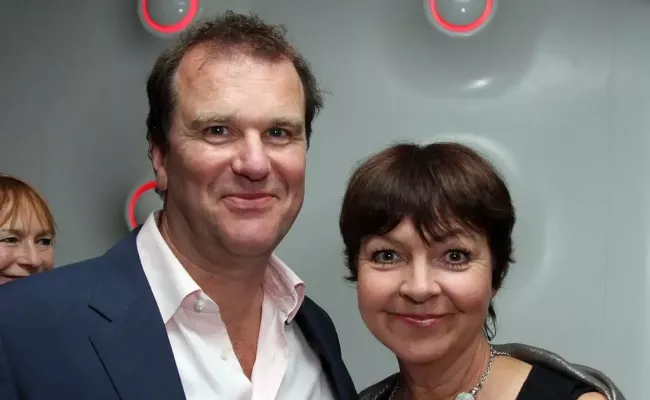 Douglas Hodge and Tessa dated for 29 years and had two kids. (Source: The Sun)