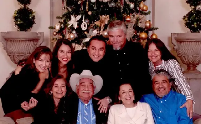 Family picture of Nick Chavez. (Source: Nick Chavez Beverly Hills)