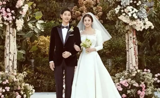 The “Song-Song Couple” are pictured on their wedding day in October 2017. (Source: SCMP)