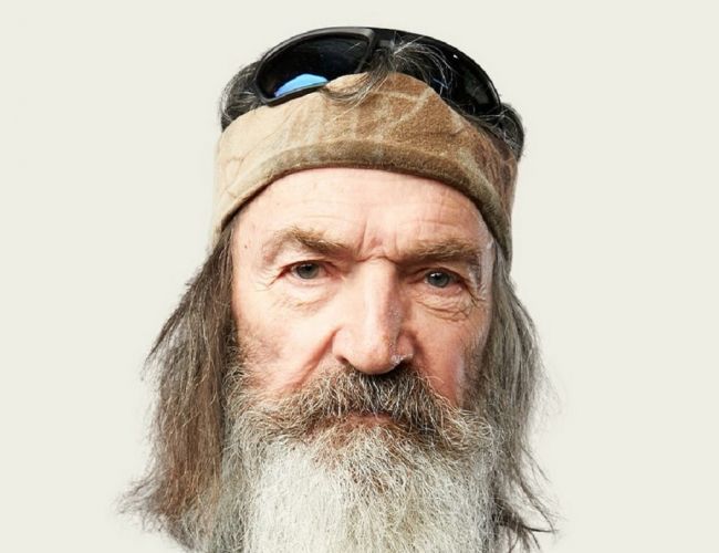 Phil Robertson and Pat Robertson are not related to each other. (Source: YouTube)