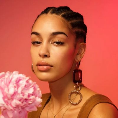 Is Jorja Smith expecting a child? Weight Gain with Pregnancy Salary ...