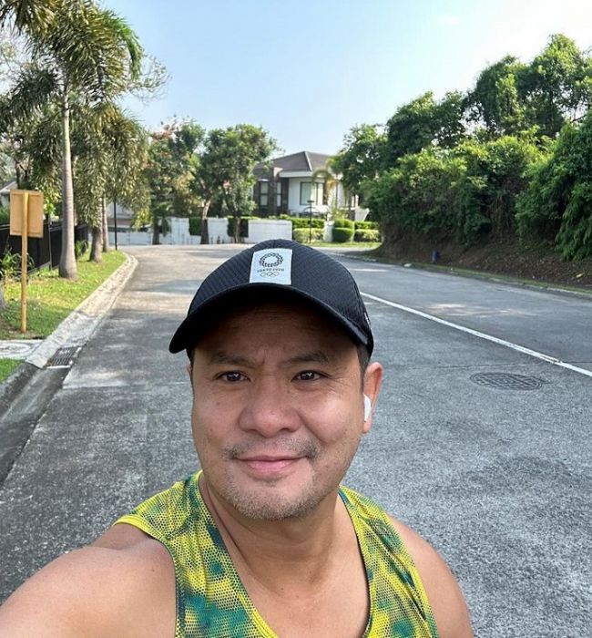 Filipino Actor Ogie Alcasid does not have any health issues. (Source: Instagram)